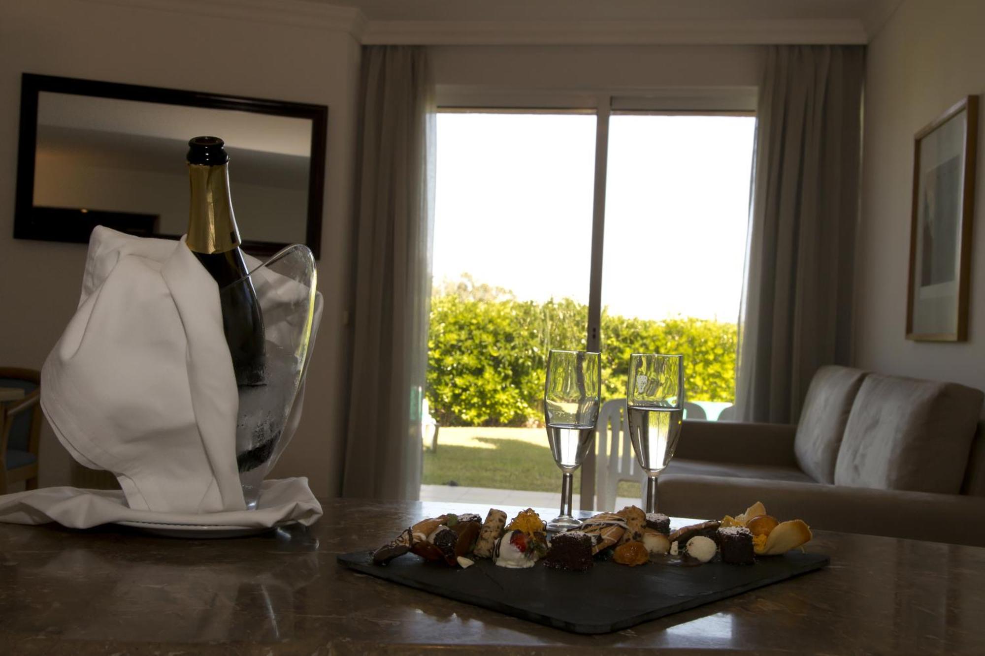 Hotel Baia Cristal Beach & Spa Resort Carvoeiro  Bagian luar foto
